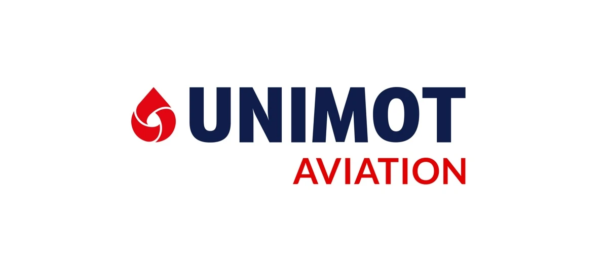 Studenci inżynierii lotniczej na Uniwersytecie Nove de Julho badają samolot o skrzydłach o stałym skosie na UNIMOT. Uczenie się o projektowaniu i inżynierii lotniczej w przemyśle lotniczym. #inżynierialotnicza #projektowaniesamolotów