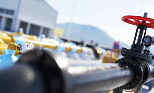 Rynek gazu w Azji 2025: analiza i prognozy na podstawie najnowszego raportu IEA 